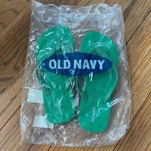 Brand new Old Navy Flip Flop